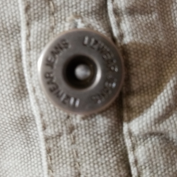 Lizwear Shorts - Picture 3 of 5